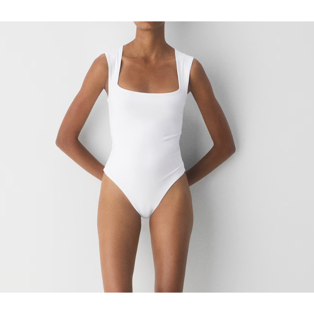 NEW Aritzia Contour Esteem Square Neck Bodysuit Top White Medium